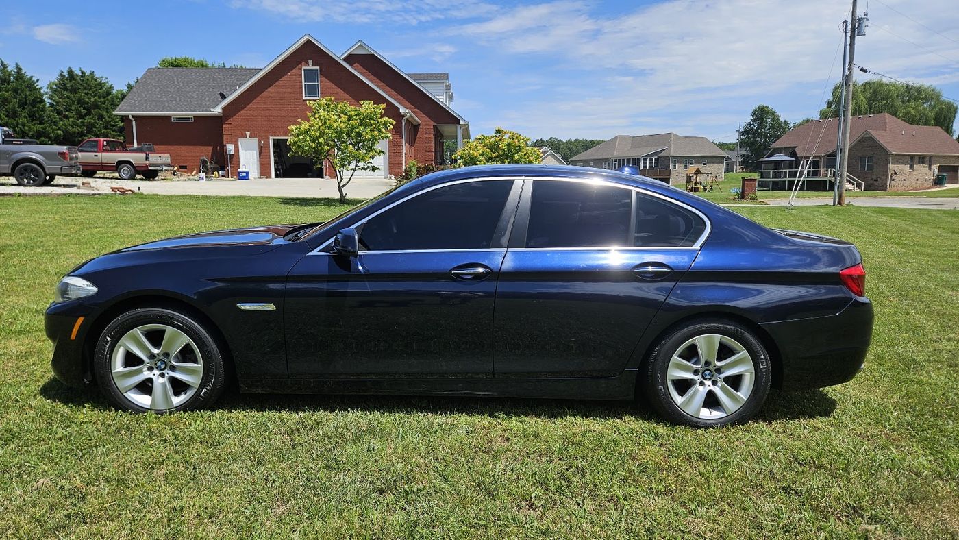 Side view of a 2011 BMW 528i